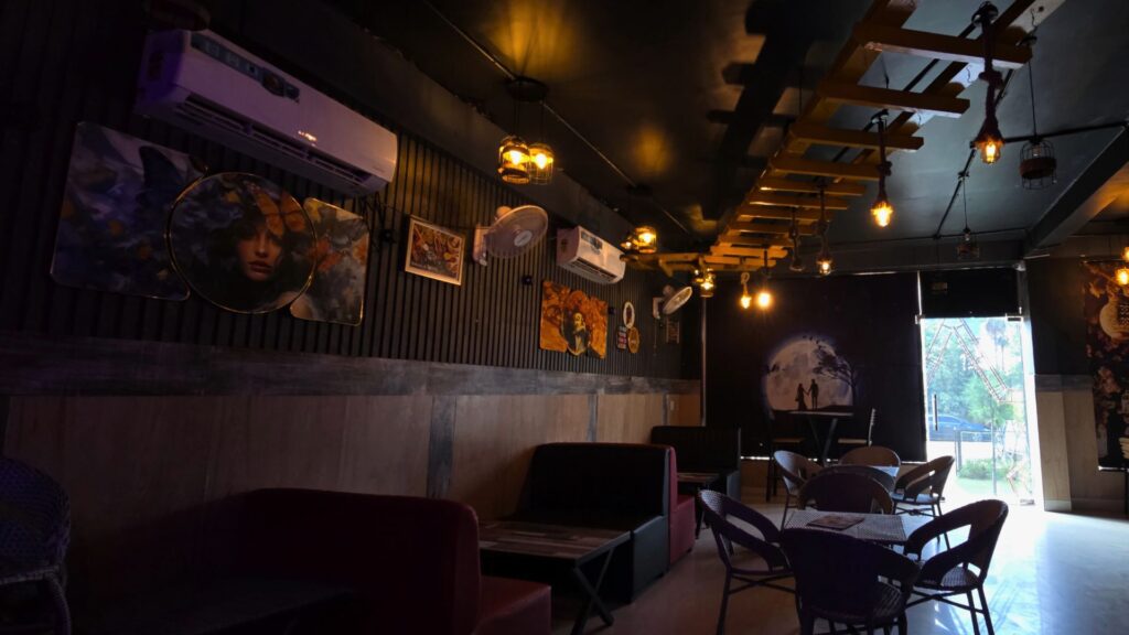 blueberry-cafe-and-residency-greater-noida