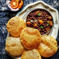 Berry Special Chana Ghugni with Pooris