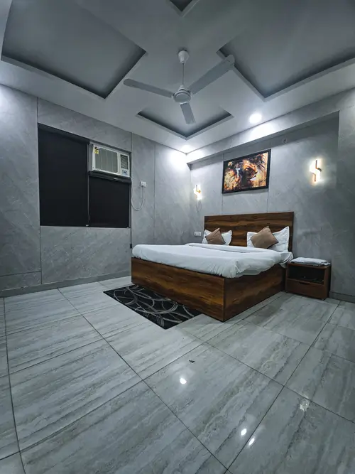 delux rooms in greater noida